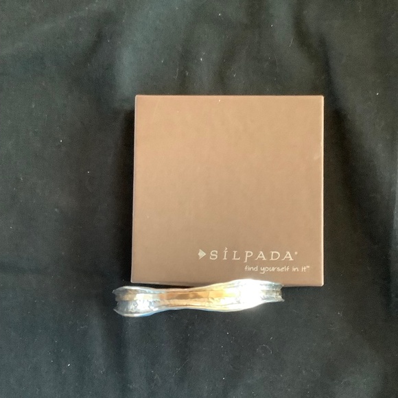 Silpada spinner me around bracelet. - Picture 1 of 2